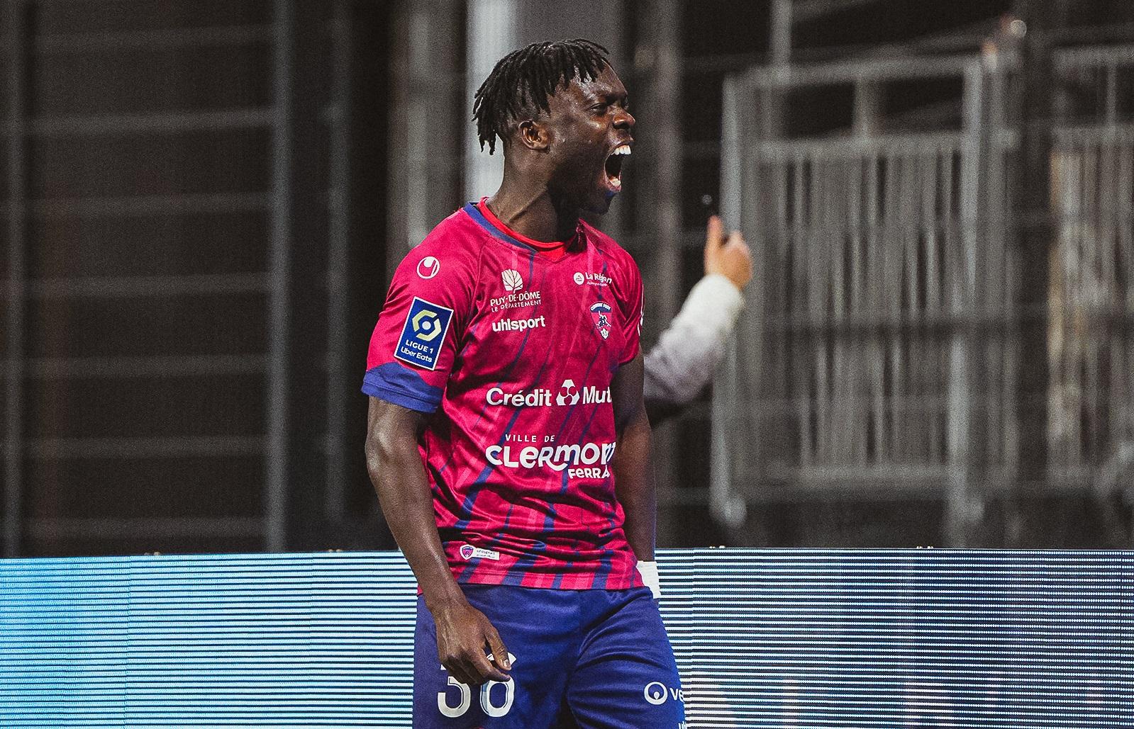 棋牌游戏-包含迪斯堡球队表现出色，逆袭成为当前联赛焦点的词条